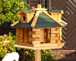 Ptičje kletke in hiške