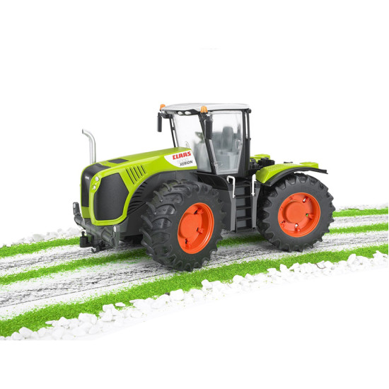 BRUDER Traktor Class Xerion BRUDER Traktor Class Xerion