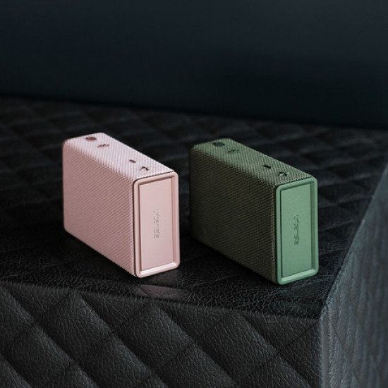 URBANISTA SYDNEY bluetooth zvočnik, TWS, IPX5, Olive Green (olivno zelen) URBANISTA SYDNEY bluetooth zvočnik, TWS, IPX5, Olive Green (olivno zelen)
